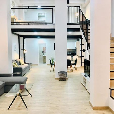 Modern & Spacious Apartment In Plaza De La Merced Malaga Exterior photo